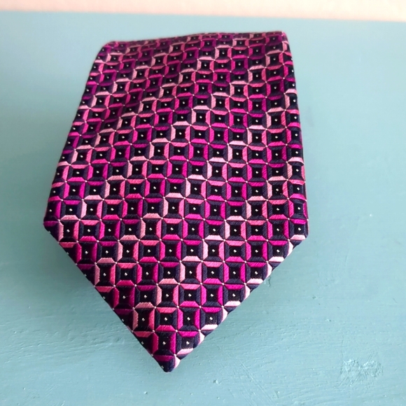 ‼️💥 Countess Mara  Neck Tie Silk HANDSOME Purple Pink Abstract Geometric - Picture 1 of 9